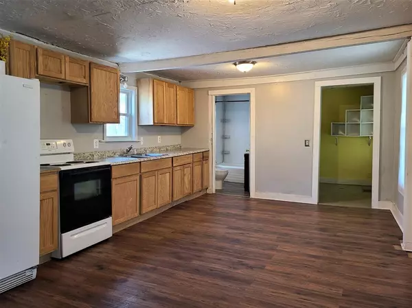 Gardiner, ME 04345,54 Mt Vernon ST