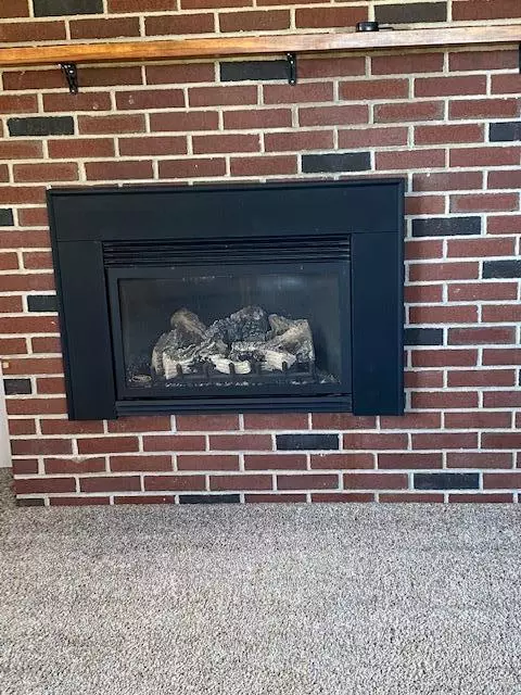 Topsham, ME 04086,8 Oak ST