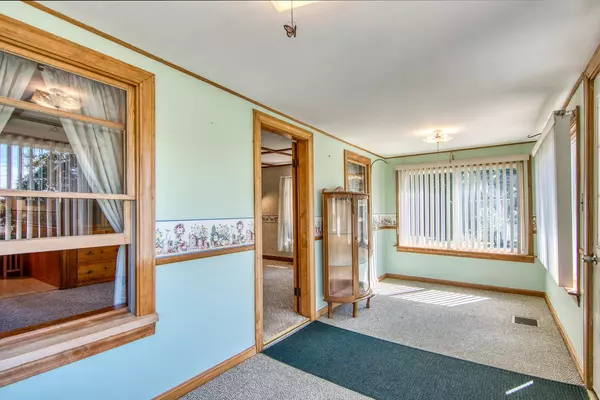 Blue Hill, ME 04614,48 Ellsworth RD