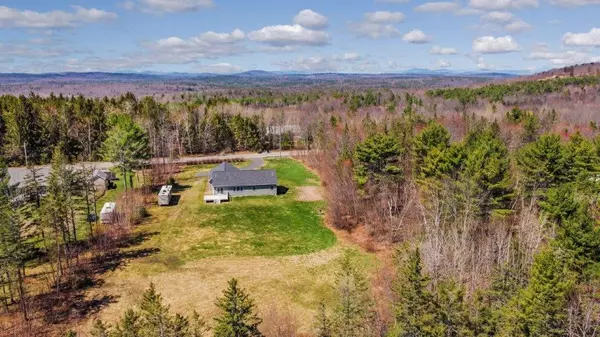 Mount Vernon, ME 04352,1423 North RD