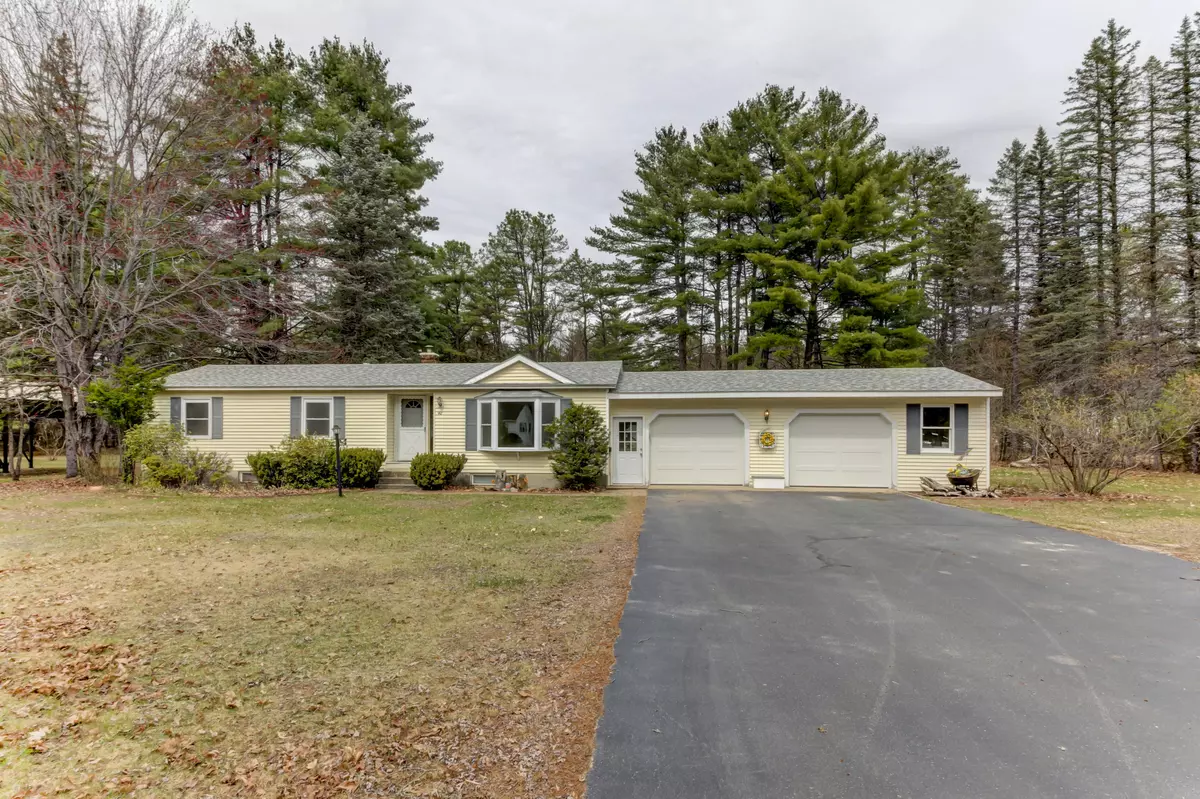 Fryeburg, ME 04037,40 Woodland ST