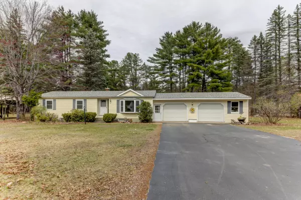40 Woodland ST, Fryeburg, ME 04037