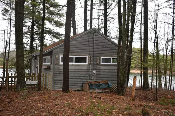 21 Island Pond RD, Leeds, ME 04263