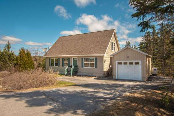 Searsport, ME 04974,7 Osprey LN