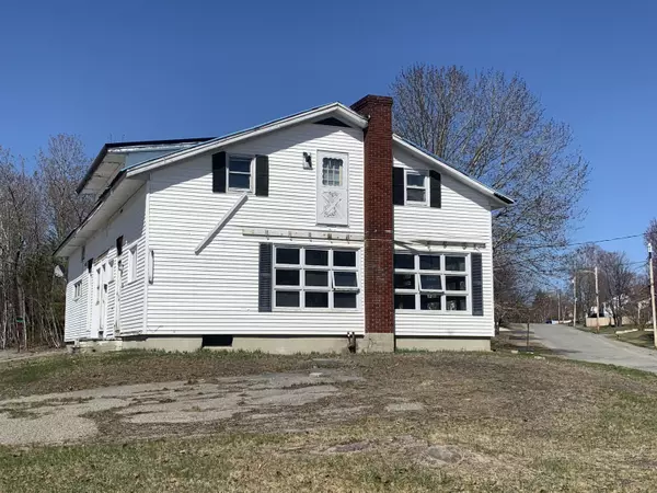 Millinocket, ME 04462,137 Cottage RD