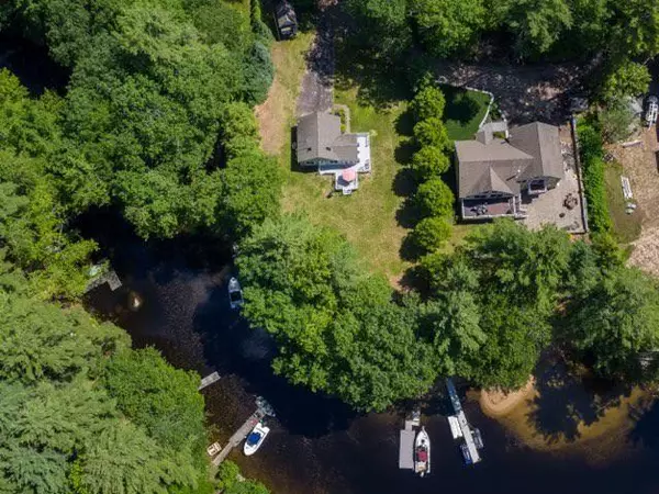 Sebago, ME 04029,11 Hemlock Pt RD