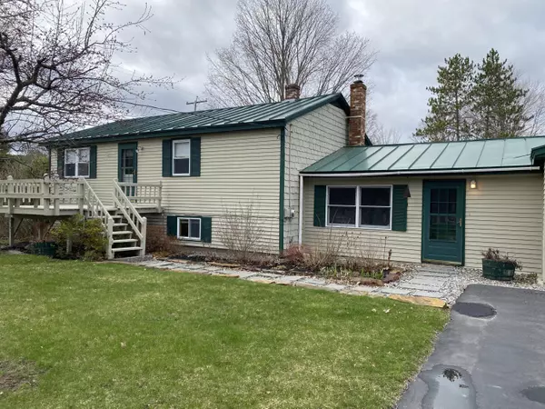 Gardiner, ME 04345,710 River AVE