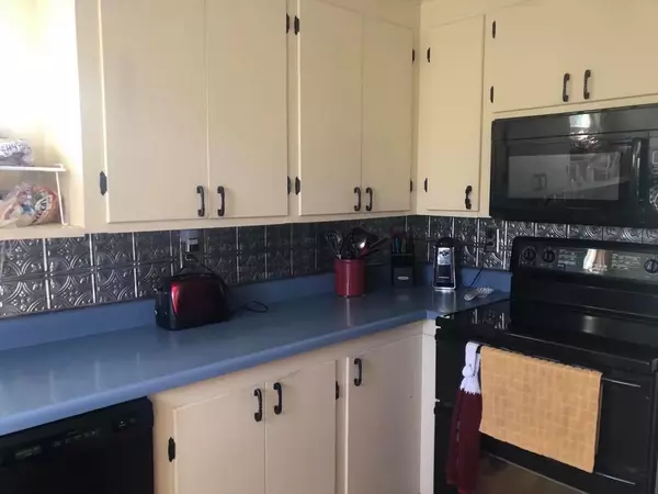 Gardiner, ME 04345,710 River AVE