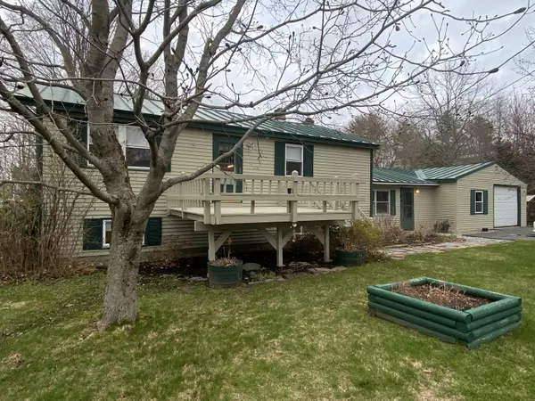 710 River AVE, Gardiner, ME 04345