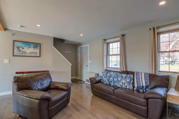 Portland, ME 04103,10 Bayview TER #10