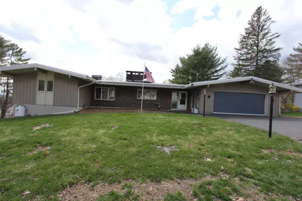 225 Montello ST, Lewiston, ME 04240