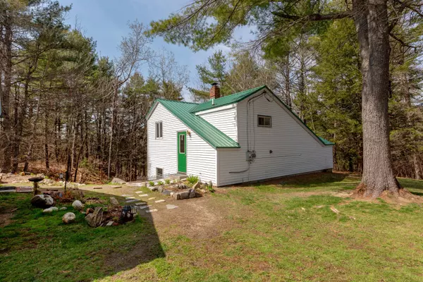 Richmond, ME 04357,52 Lincoln ST