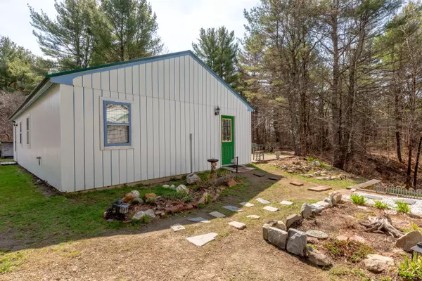 Richmond, ME 04357,52 Lincoln ST