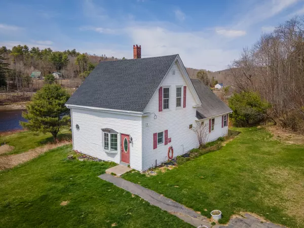 85 Treat Point RD, Frankfort, ME 04438