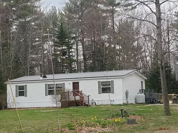 709 Knowlton Corner RD, Farmington, ME 04938