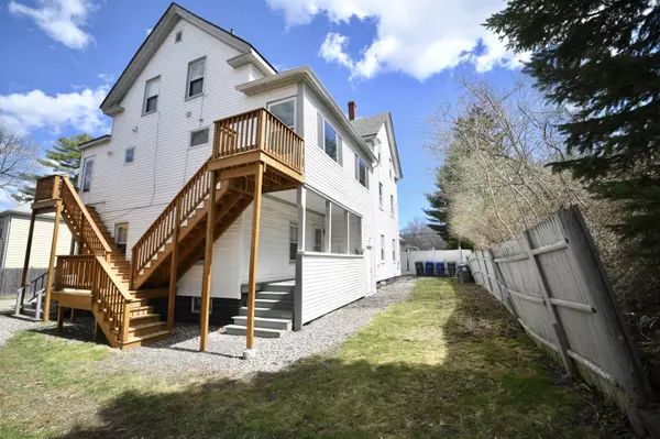 53 Central ST, Westbrook, ME 04092