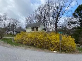Camden, ME 04843,93 Cobb RD
