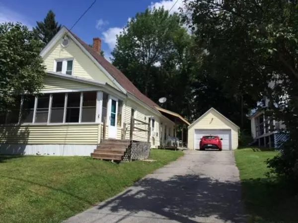 39 Whitman ST, Mexico, ME 04257