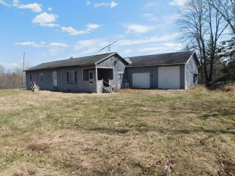 865 Dexter RD, Cambridge, ME 04923