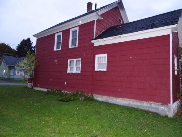 Fort Fairfield, ME 04742,25 Blaine ST