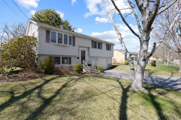 Yarmouth, ME 04096,109 Rand RD