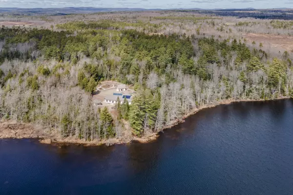 Searsmont, ME 04973,223 Lawry RD