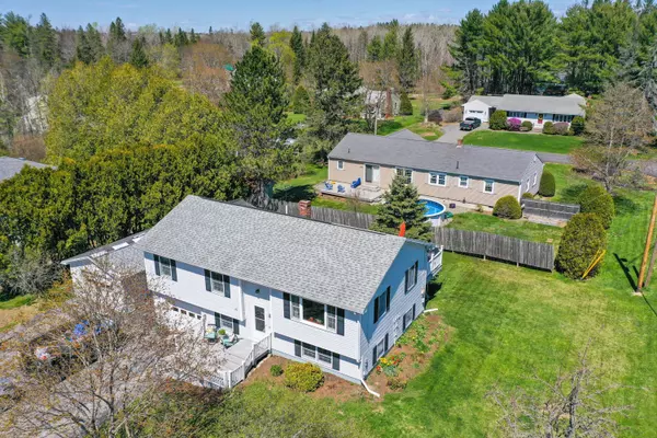 Hampden, ME 04444,20 Stoneybrook RD
