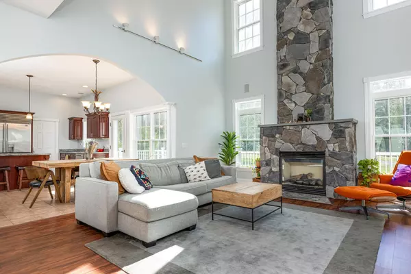 Freeport, ME 04032,100 Adams WAY