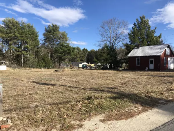 Topsham, ME 04086,327 River RD