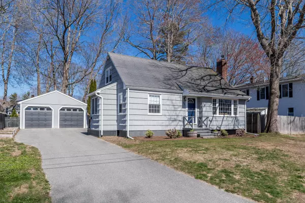 73 Sunset LN, Portland, ME 04102