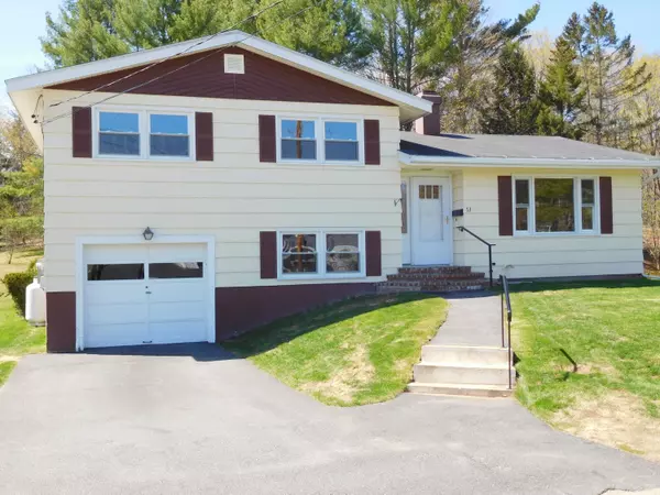 53 Brooks AVE, Lewiston, ME 04240