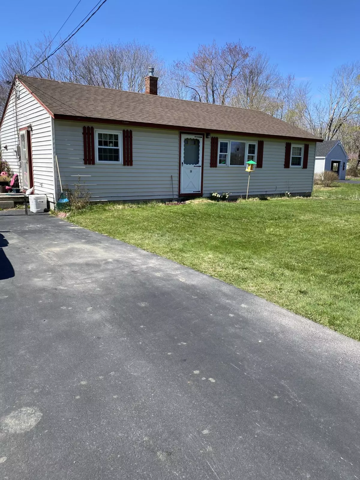 Thomaston, ME 04861,58 Erin ST