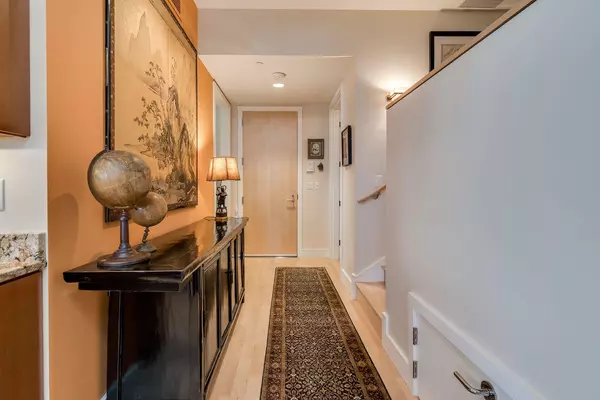 Portland, ME 04101,118 Congress ST #204