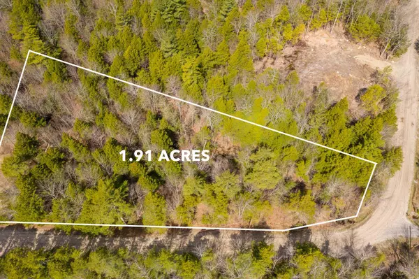 Hollis, ME 04042,69-4-2 Darbick TER