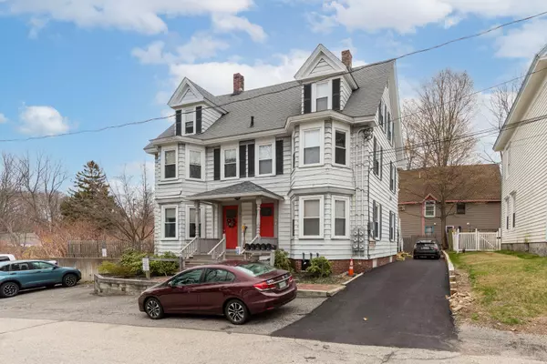 Kittery, ME 03904,10-12 Pine ST