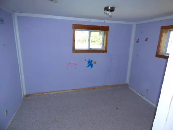 Milford, ME 04461,42 Pine ST