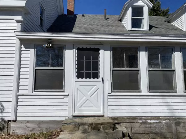 Waldoboro, ME 04572,338 Bremen RD
