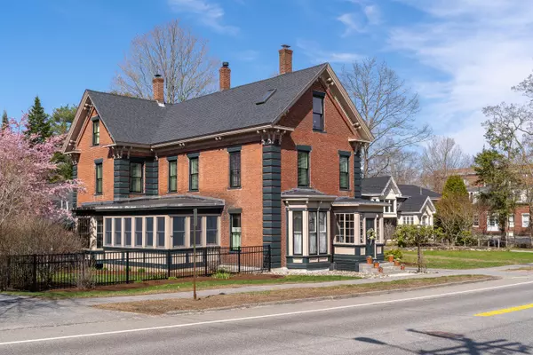 Brunswick, ME 04011,56 Federal ST