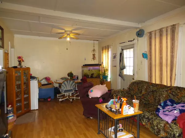 Vassalboro, ME 04989,8-10 Preble Hill RD