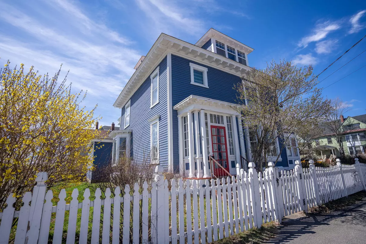 Auburn, ME 04210,42 Elm ST
