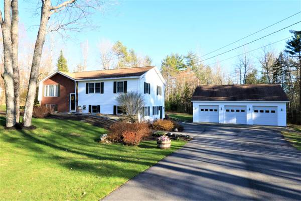 48 January LN, Milford, ME 04461