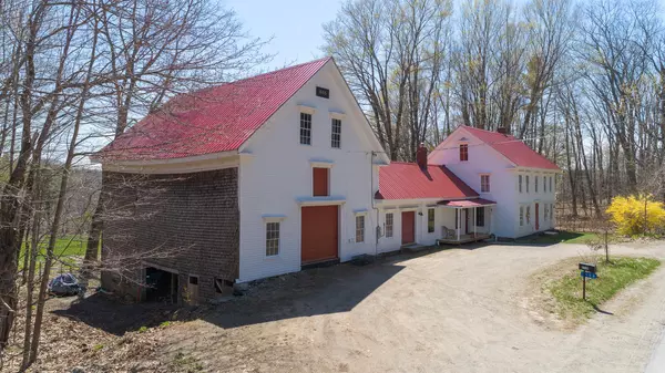 Whitefield, ME 04353,556 East River