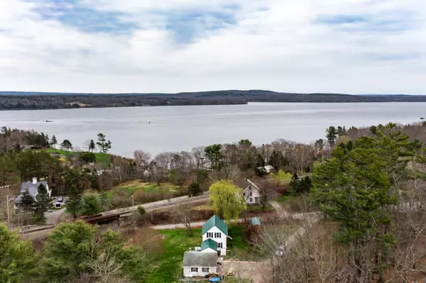 733 US Rt 1, Stockton Springs, ME 04981