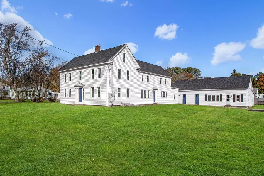 92 Sea RD #B, Kennebunk, ME 04043