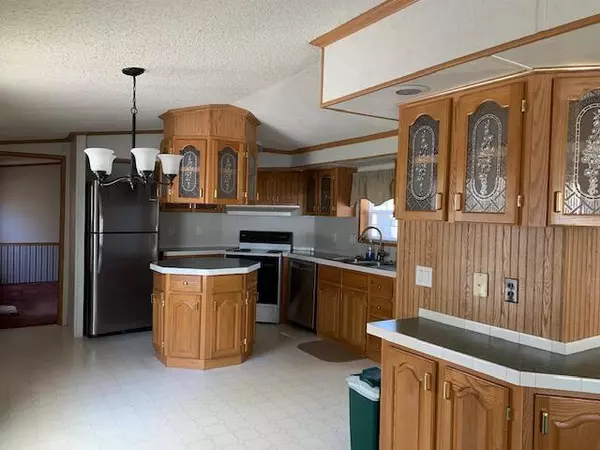 Lisbon, ME 04250,27 Larry DR