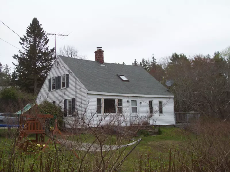 258 Lakeside DR, Boothbay Harbor, ME 04538