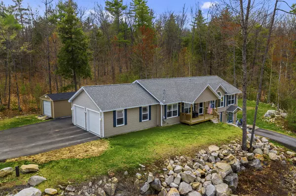 Sebago, ME 04029,18 Mariner LN