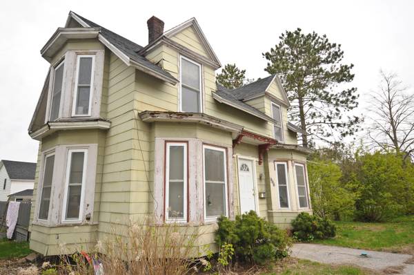 496 Main ST, Old Town, ME 04468