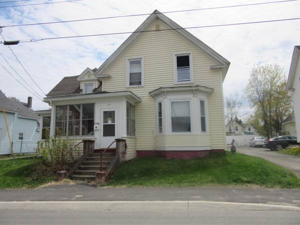 24 Carroll ST, Old Town, ME 04468