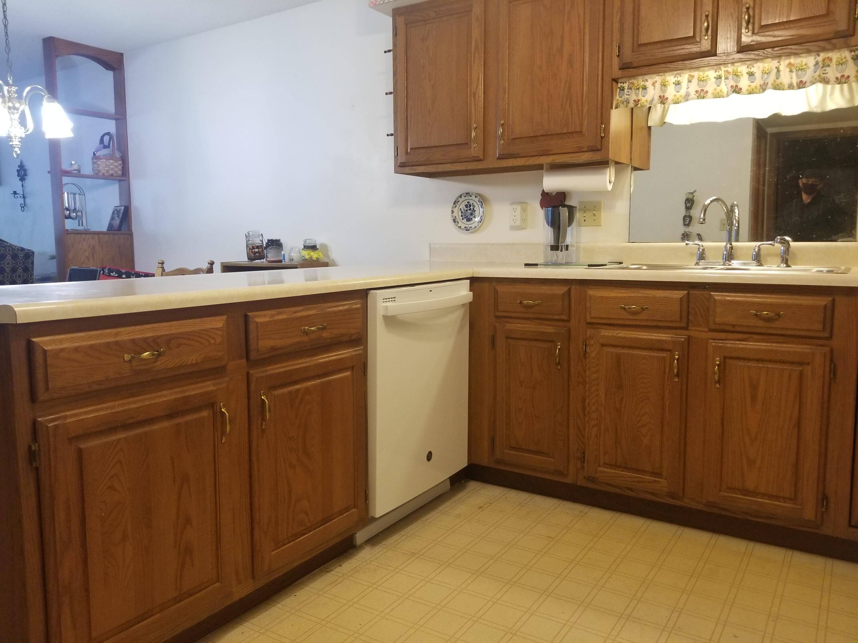 Winslow, ME 04901,75 Halifax ST #B14